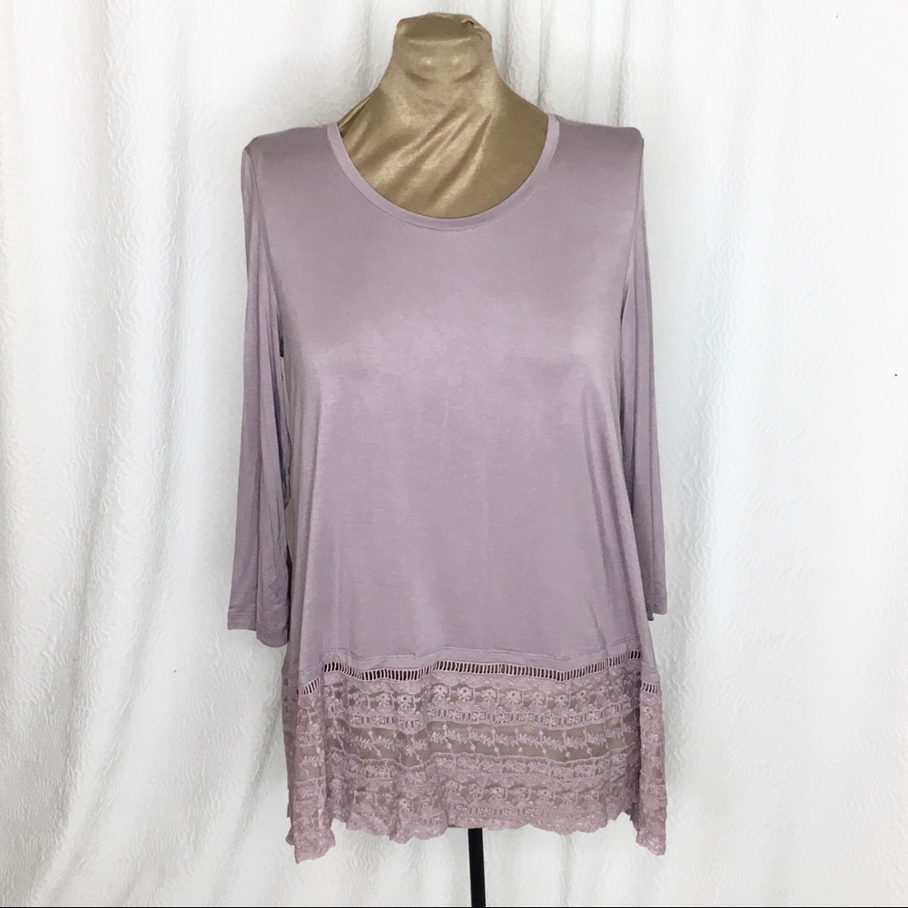 Logo Lori Bernstein Split Back Top - image 1